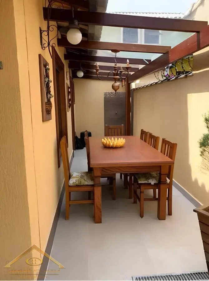Imagem Casa em Condomínio para Venda em Cabo Frio / RJ no bairro Ogiva
