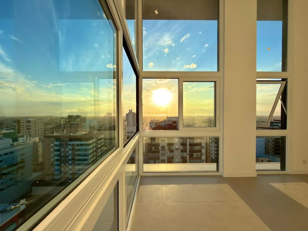 Foto do imóvel: Apartamento 3 Dormitórios - Bairro Centro em Avenida Ruda