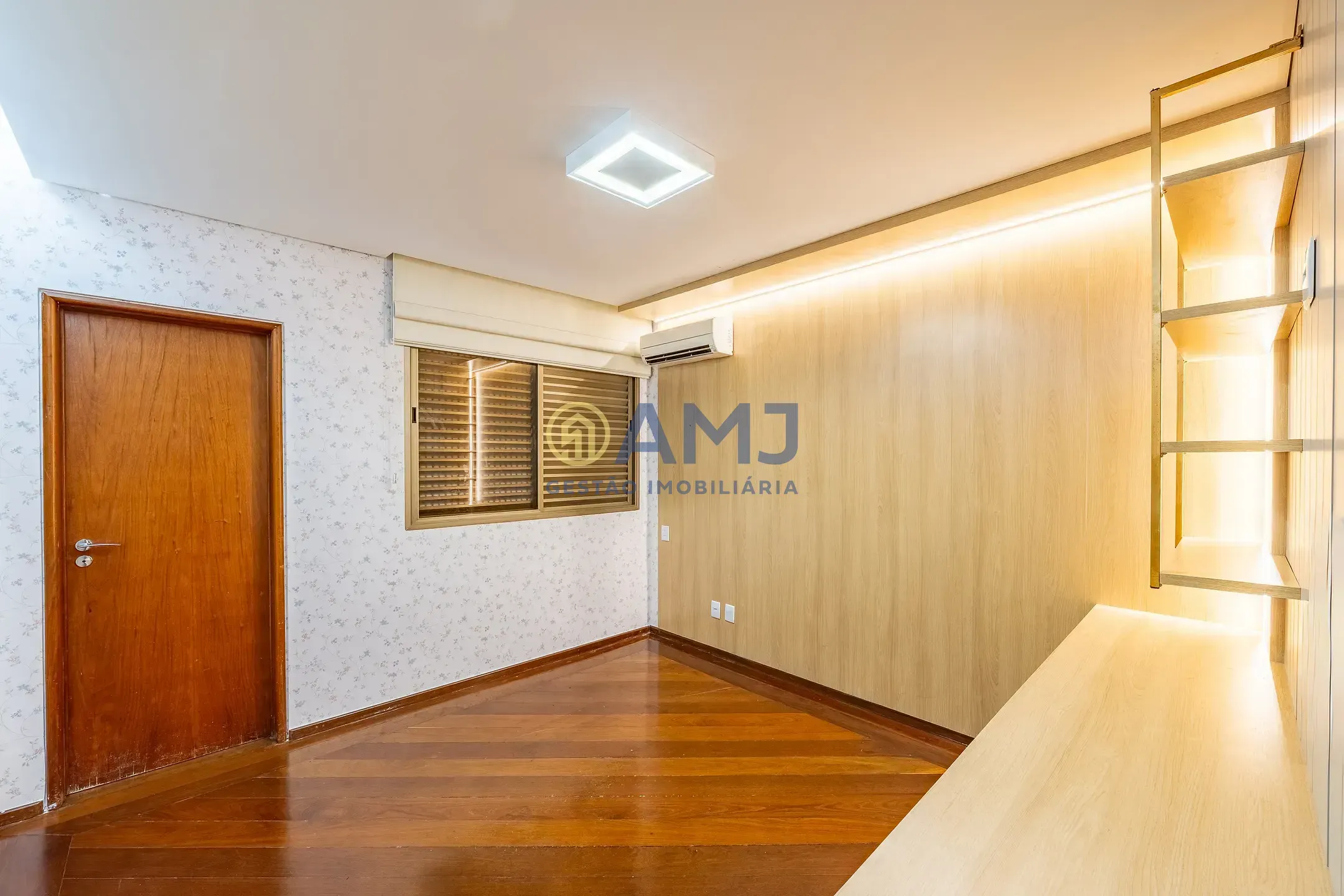 Imagem Apartamento reformado à venda no Setor Bueno - Renoir