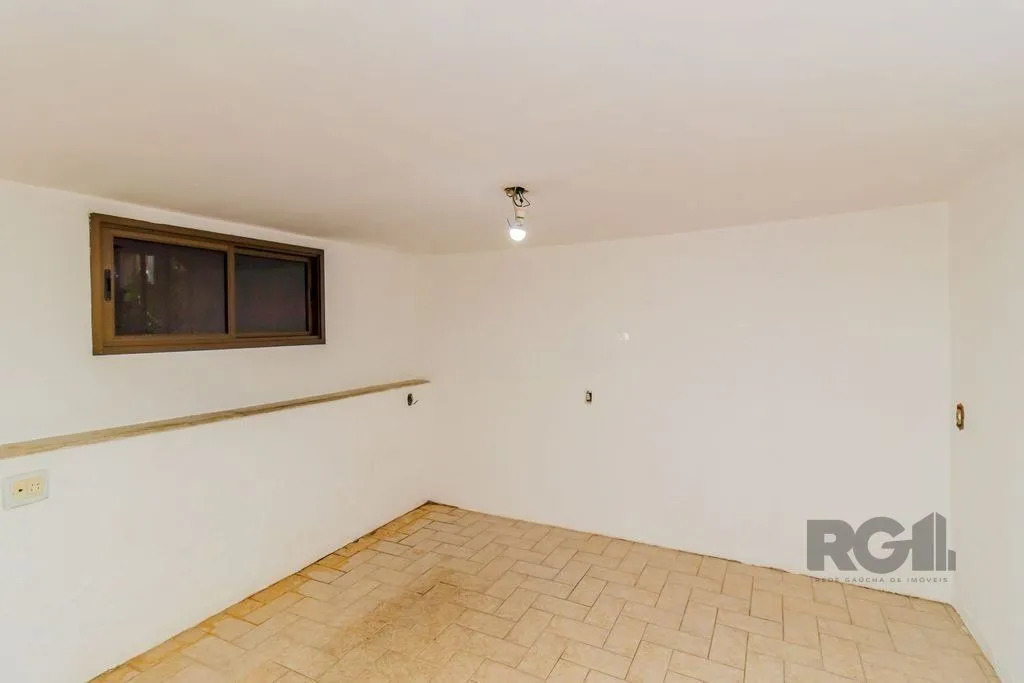 Imagem Casa de 4 dormitórios no bairro Espírito Santo