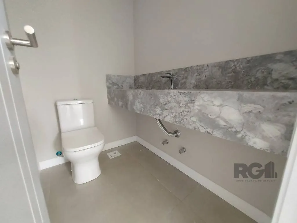 Imagem Casa de Condomínio em Atlântida Sul