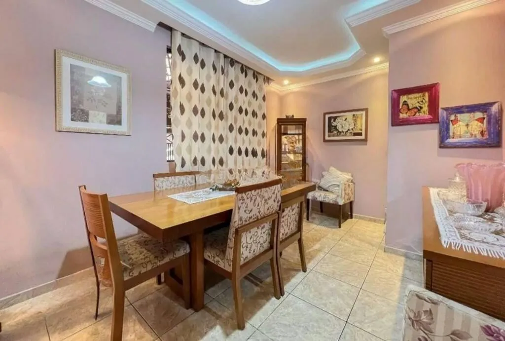 Imagem Casa Alto da Lapa - 163M², 3 Dorms, 1 Suíte, 6 Vagas, Churrasqueira.