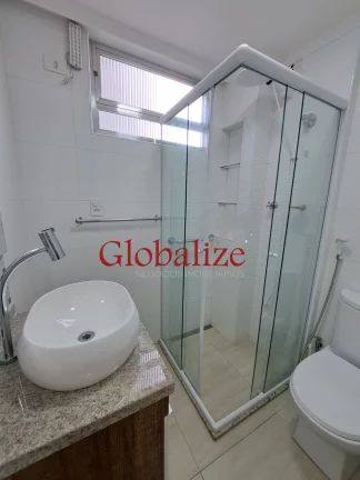 Imagem Apartamento à venda com 55m², 1 quarto, 2 banheiros, dependência, elevador e vaga coletiva or R$460.000,00 no José Menino em Santos