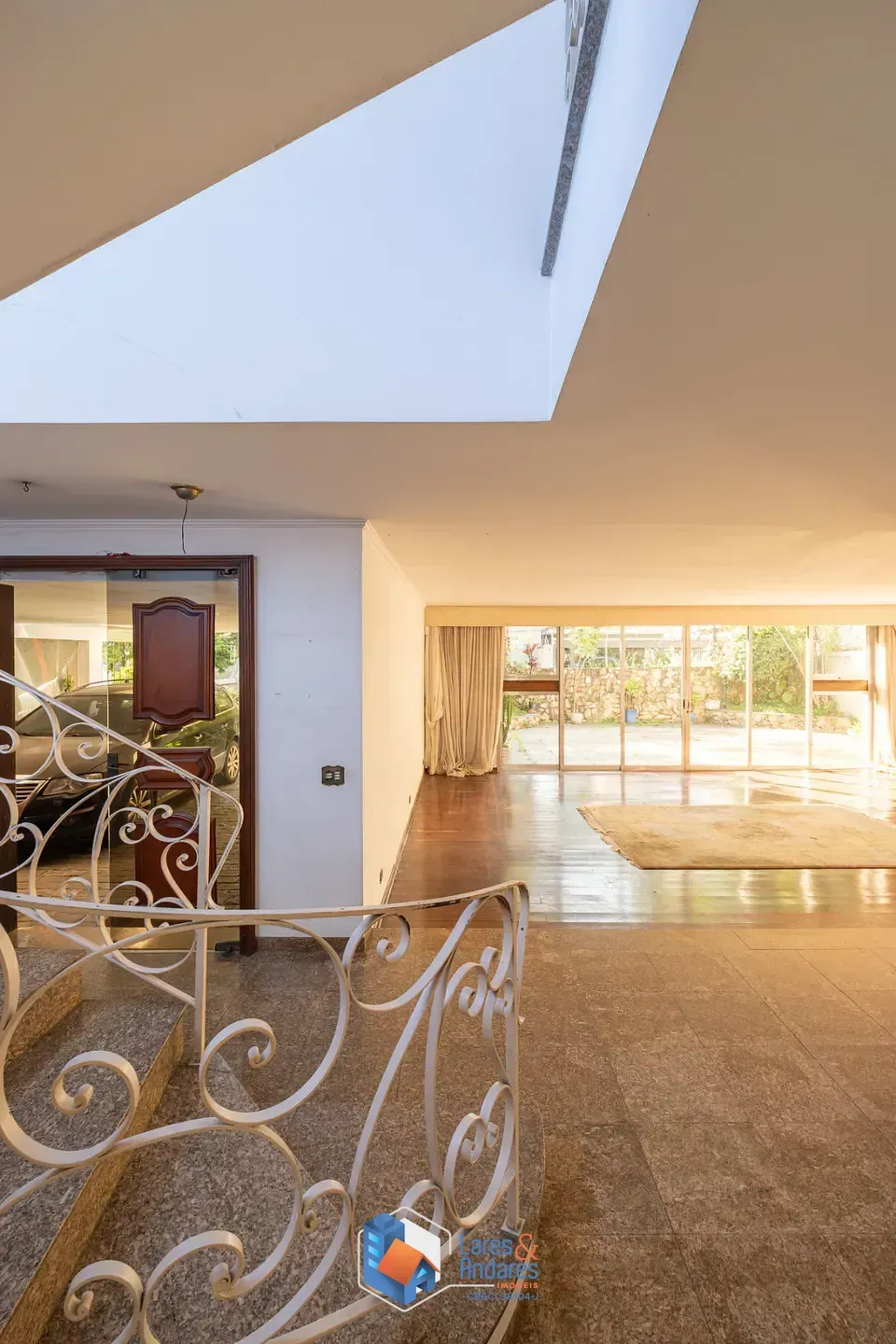 Imagem Casa para venda e locação em Bela Aliança com 3 quartos, sendo 3 suítes, 425m²