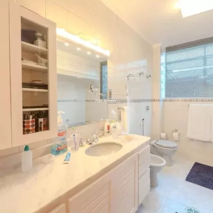 Imagem Apartamento à venda na Bela Vista, com 3 quartos, 3 banheiros, 2 vagas de garagem