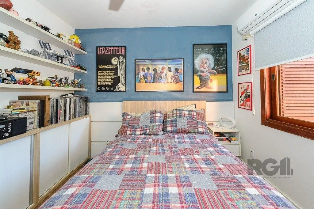 Imagem Casa em Condomínio à venda com 4 quartos 319 m² Rua Manoel Leao, Pedra Redonda, Porto Alegre