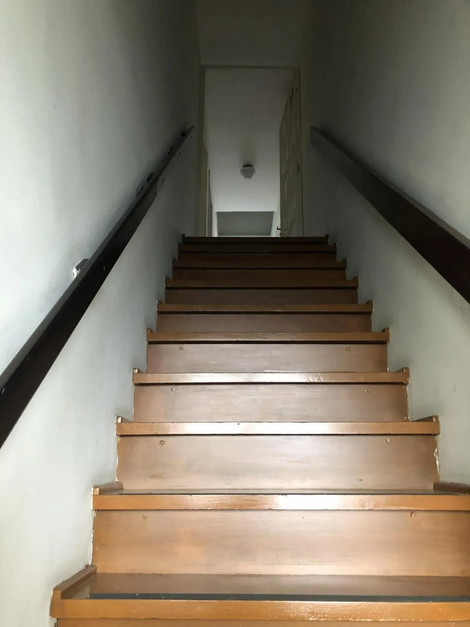 Imagem casa sobrado com lojas