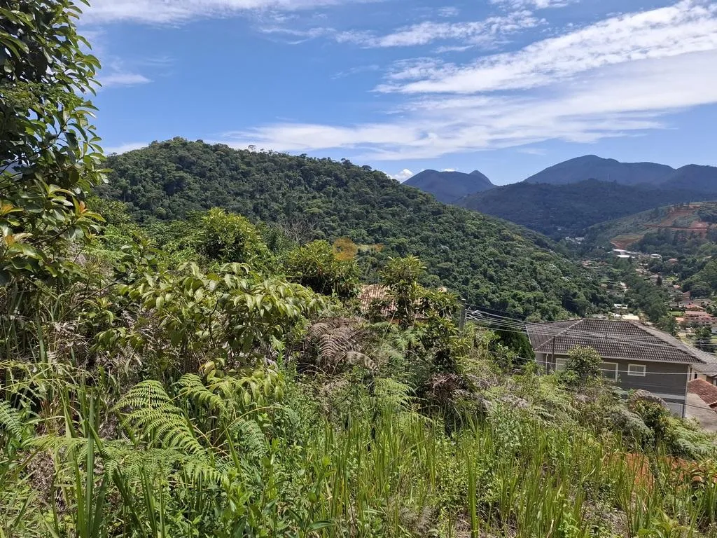 Imagem Terreno em Condomínio para Venda em Teresópolis / RJ no bairro Albuquerque