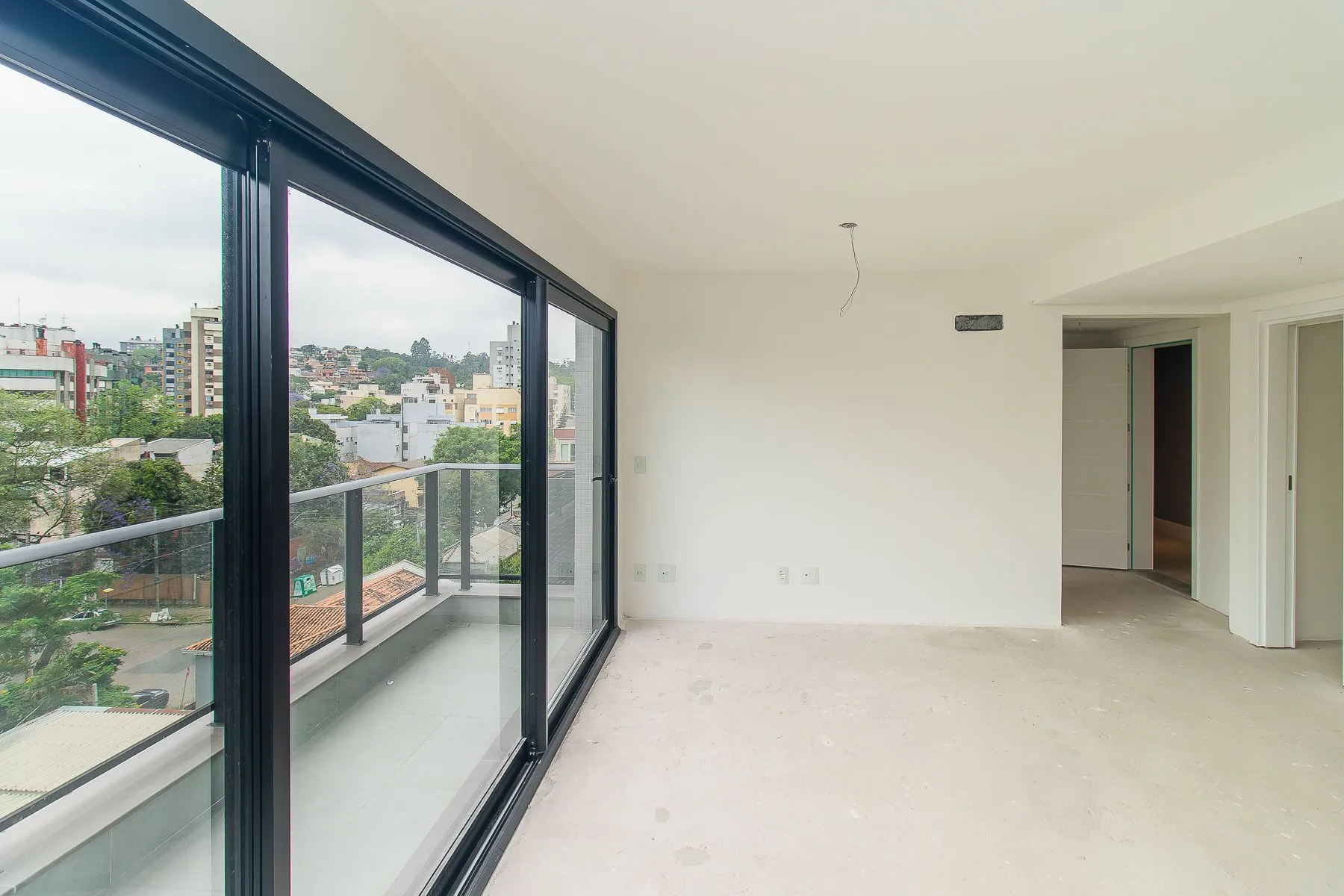 Imagem APARTAMENTO 2 D (um suíte) 80,45m² - 1 vaga simples descoberta- MENINO DEUS