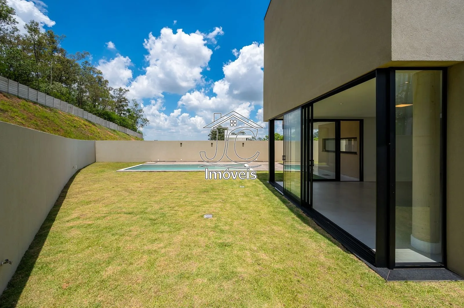Imagem Casa com 4 Suítes, 330 m², aluguel por R$ 17.000/mês ou à venda por R$ 2.700.000 - Condomínio Residencial Arboretum - Vinhedo/SP