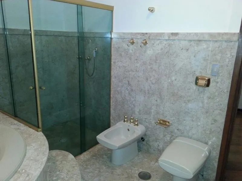 Imagem CASA COMERCIAL PARA LOCAÇÃO E VENDA.