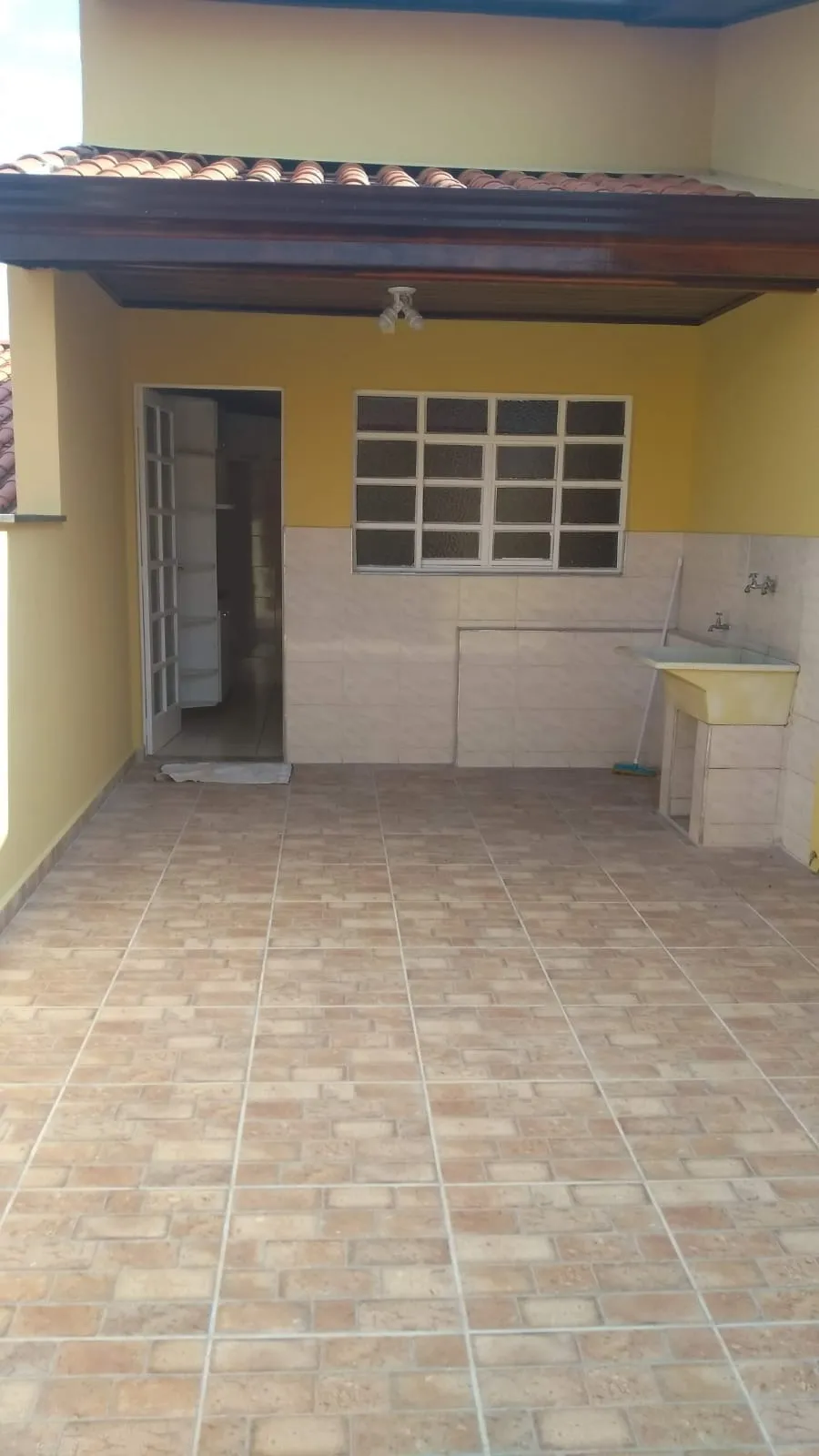 Imagem EXCELENTE IMÓVEL DE 400M² COM SALÃO COMERCIAL!!!