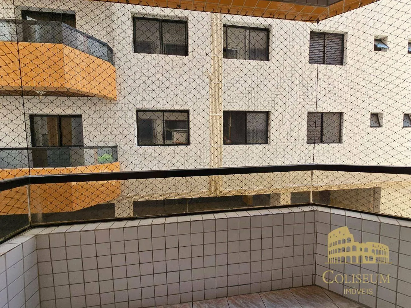 Imagem Apartamento com 2 dormitórios para alugar, 90 m² por R$ 3.350,00/mês - Vila Assunção - Praia Grande/SP