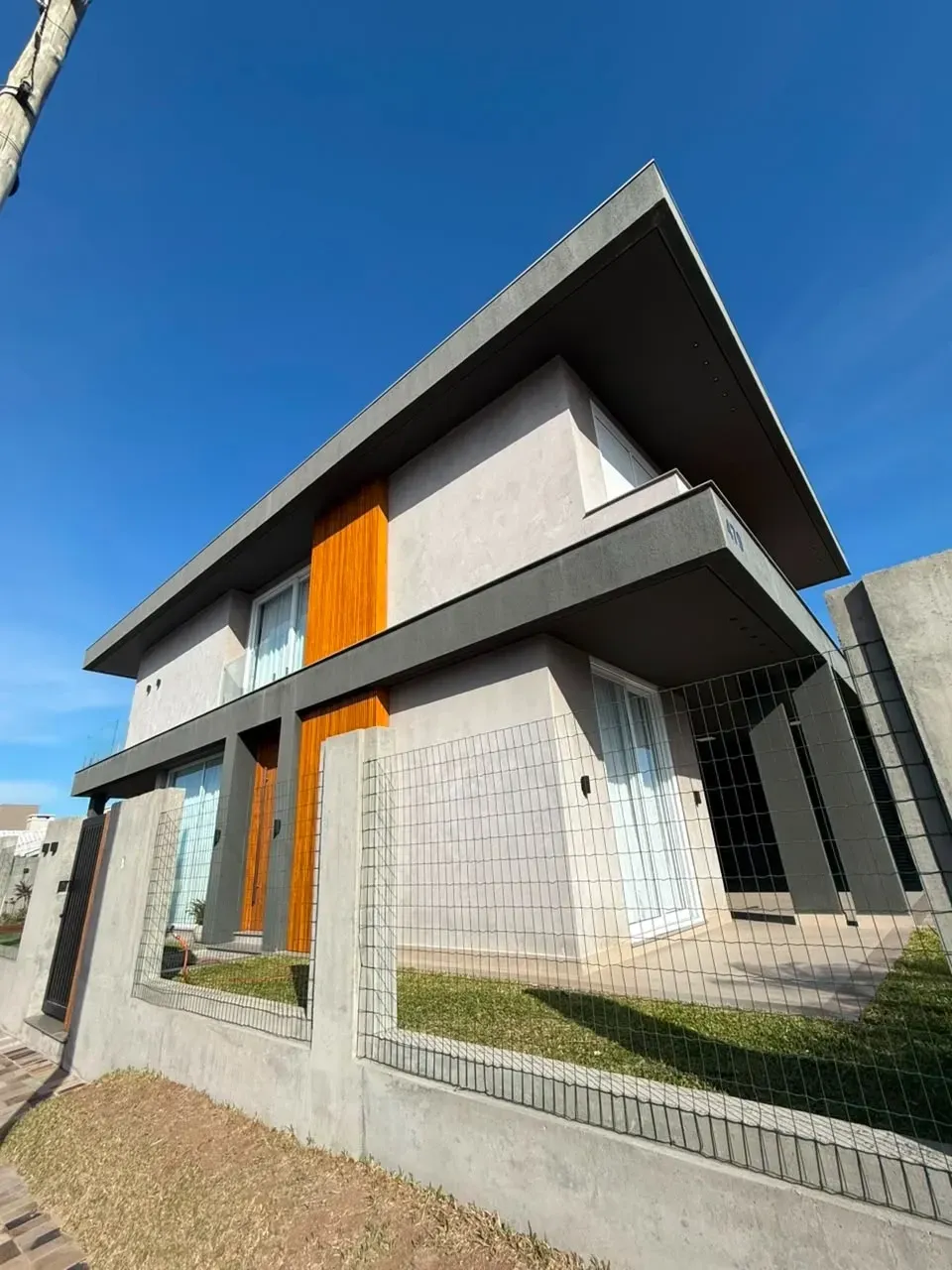 Imagem Sobrado com 4 Quartos à Venda, 290 m² em Capão novo  - Capão da canoa 