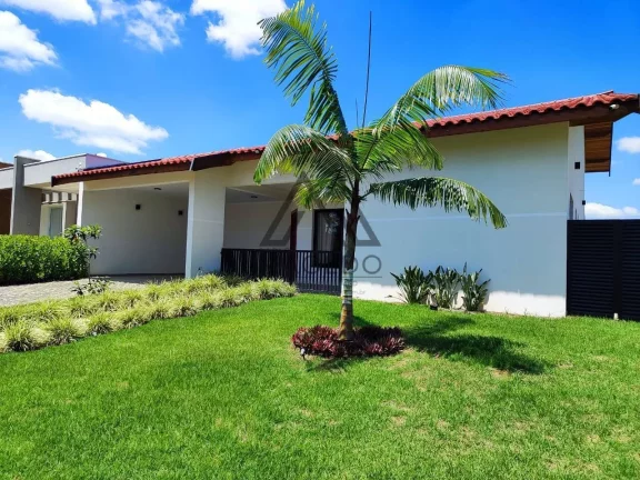 Imagem Belíssima casa de campo no Ninho Verde 1 - Mobiliada e Aceita Financiamento