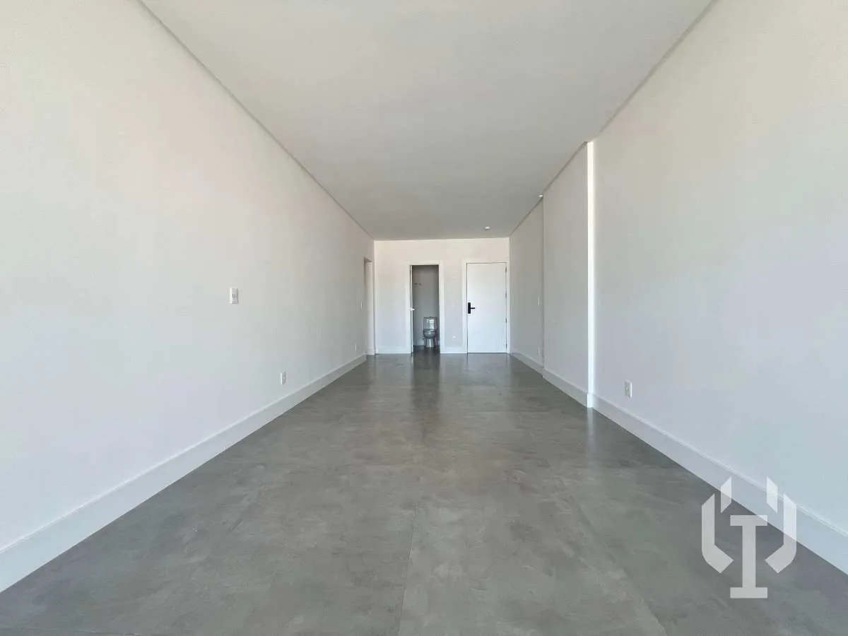 Imagem Apartamento 3 Suítes Quadra Mar em Meia Praia
