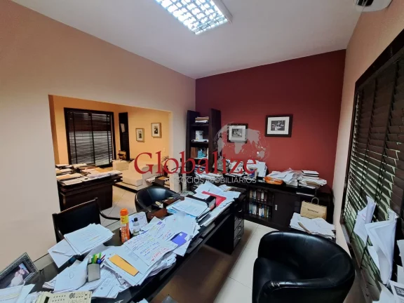 Imagem Casa para locação comercial com várias salas, recepção, cozinha e edicula por R$6.900,00 o pacote no centro de Santos