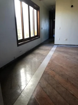 Imagem Casa em Aldeia da Serra - 581m²