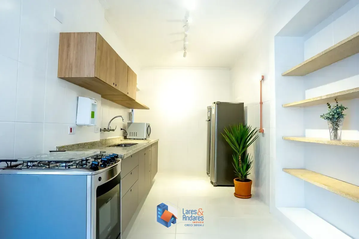 Foto do imóvel Apartamento para venda em Pinheiros com 4 quartos, sendo 1 suíte, 121m² em Rua Fradique Coutinho