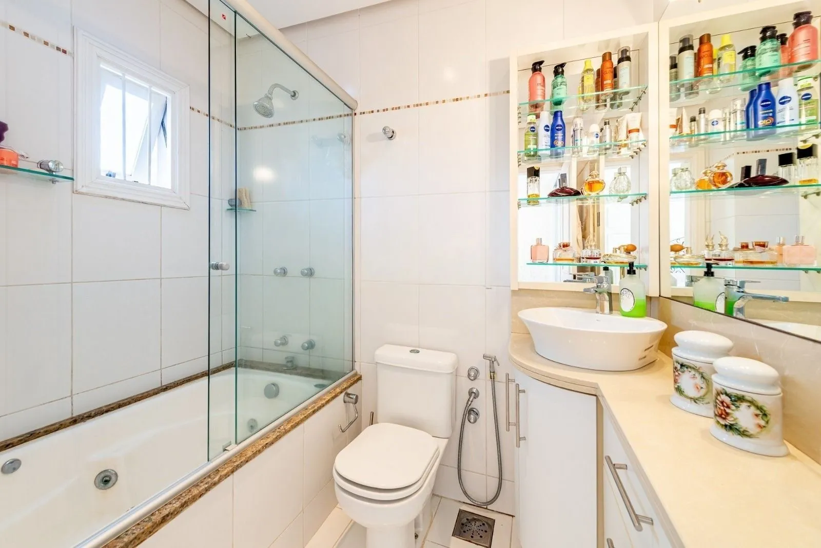 Imagem Casa em condomínio com 3 dormitórios no Chácara das Pedras