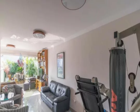 Imagem Cobertura de 3 dormitórios, 3 banheiros, 2 vagas, com 174m² em Jardim, Santo André