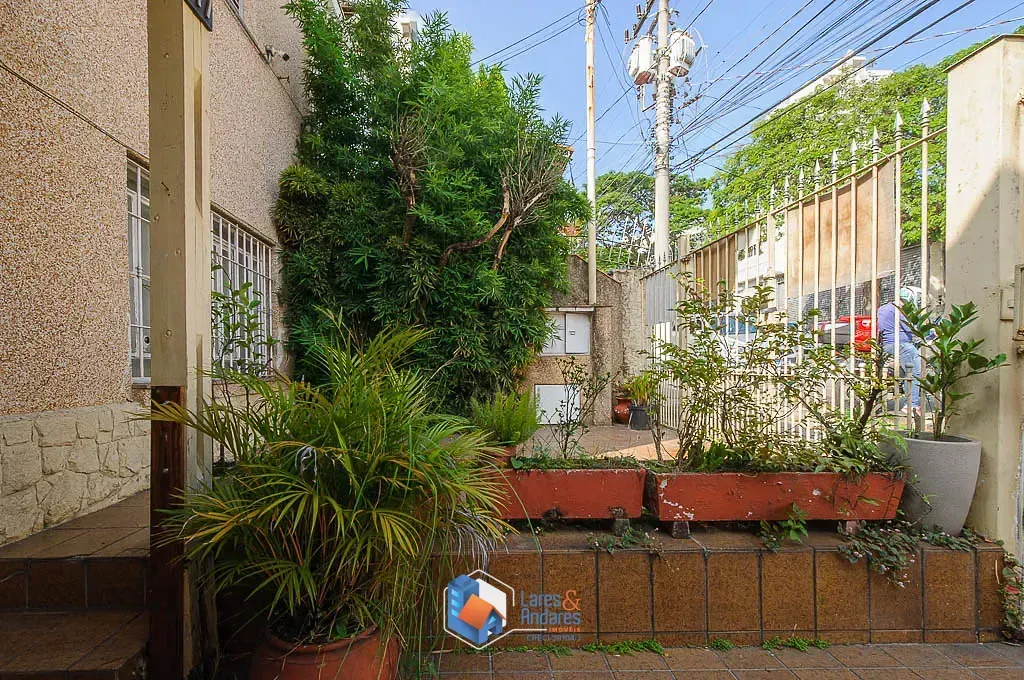 Imagem Sobrado para venda em Água Branca com 3 quartos, sendo 1 suíte, 126m²