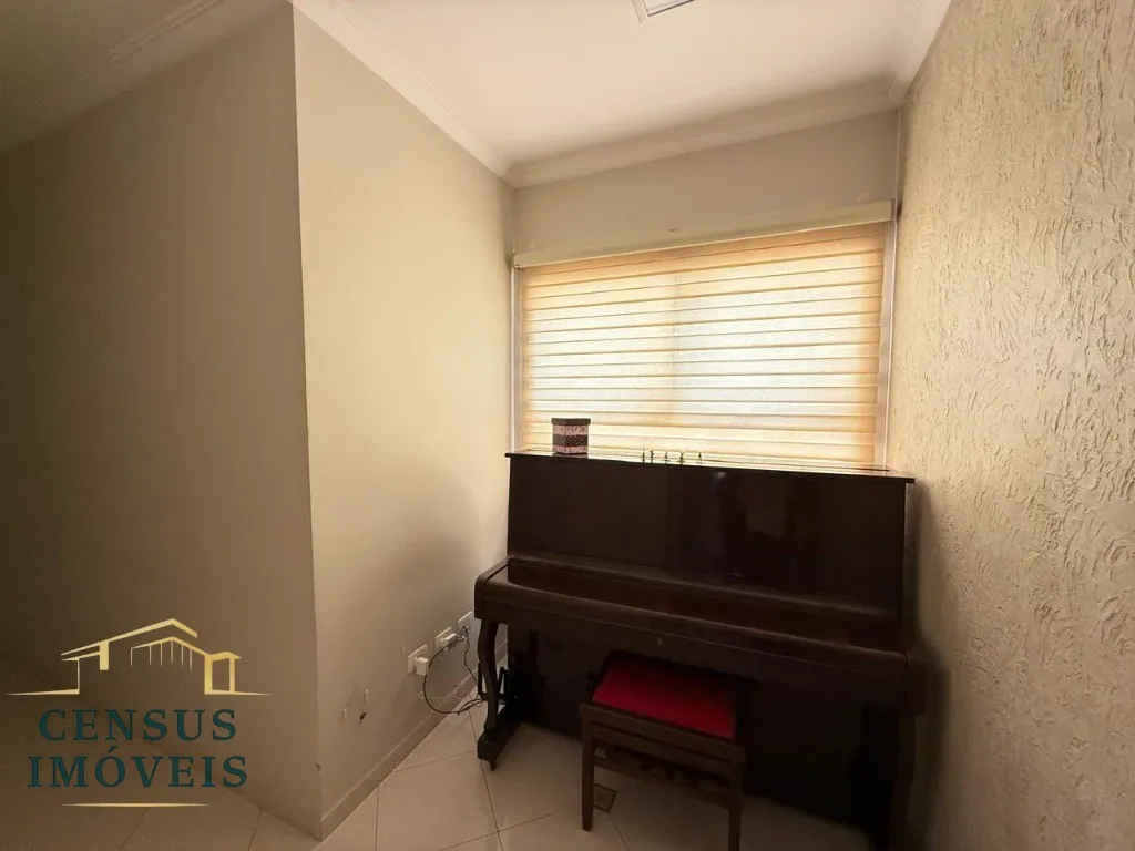 Foto do imóvel: Espetacular Casa em Condomínio à Venda em Vinhedo-SP - Condomínio Marambaia - 4 Quartos, 2 Suítes, 3 Salas, 5 Banheiros, 4 Vagas de Garagem, 530, 14 m². em Condomínio Marambaia