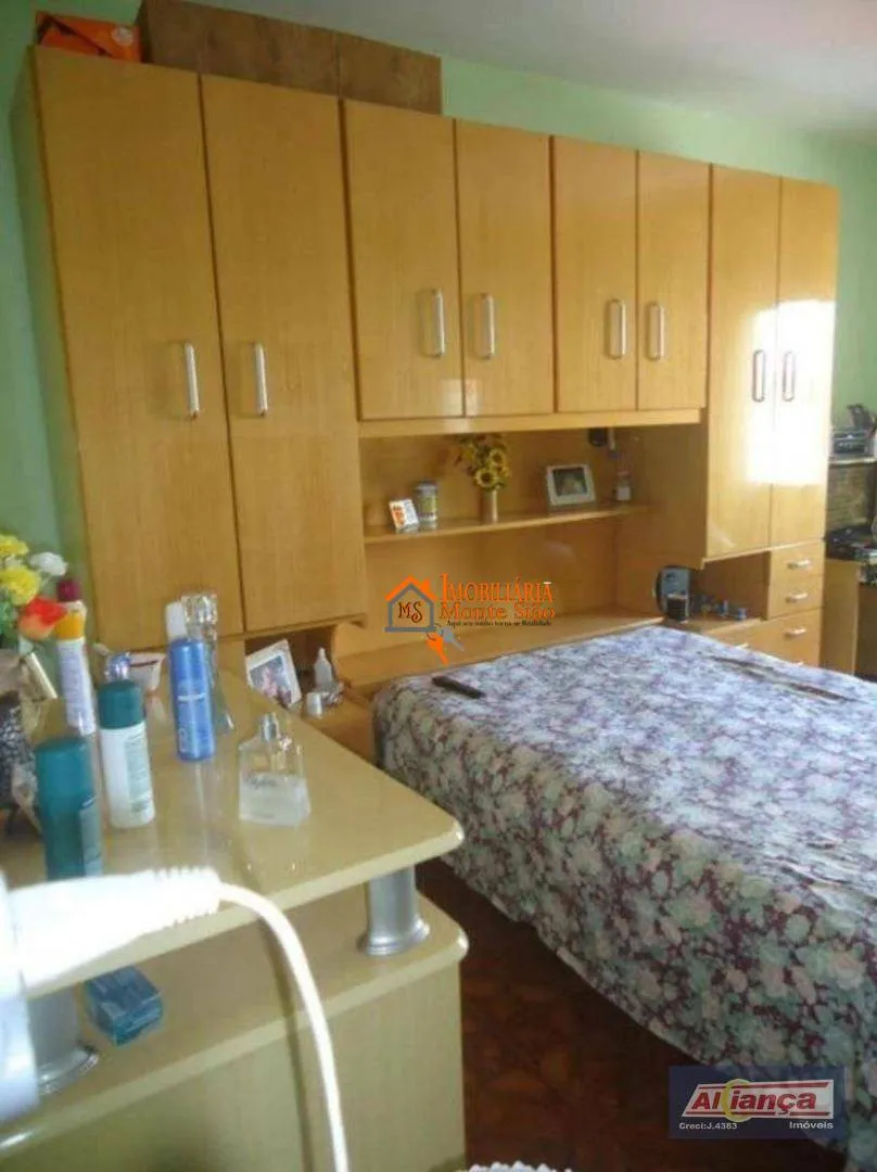 Imagem Sobrado com 3 dormitórios à venda, 191 m² por R$ 530.000,00 - Jardim Presidente Dutra - Guarulhos/SP