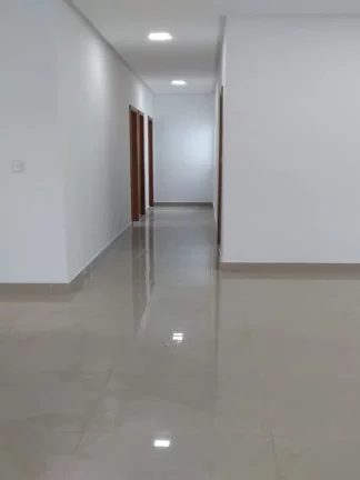 Imagem Linda casa no condomínio Quinta das Marinas , com 3 dormitórios sendo uma suíte , com ótimo preço, pronta para ser financiada