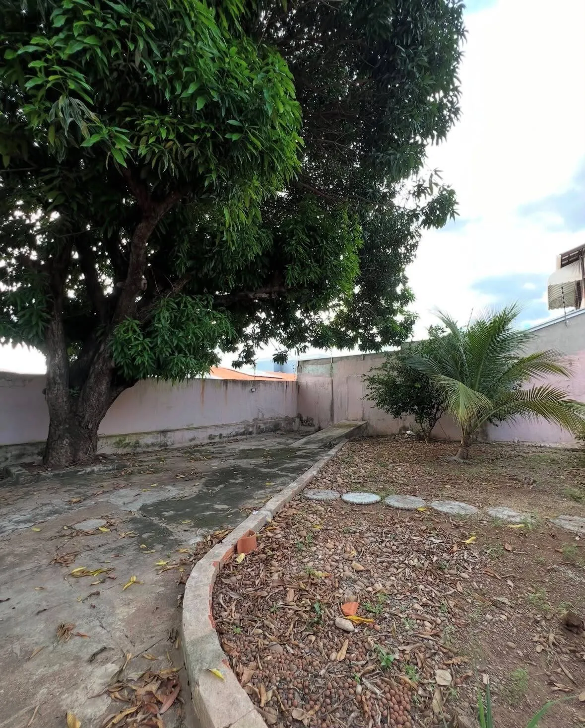 Imagem Casa 2 quartos com sacada bairro jardim Califórnia,