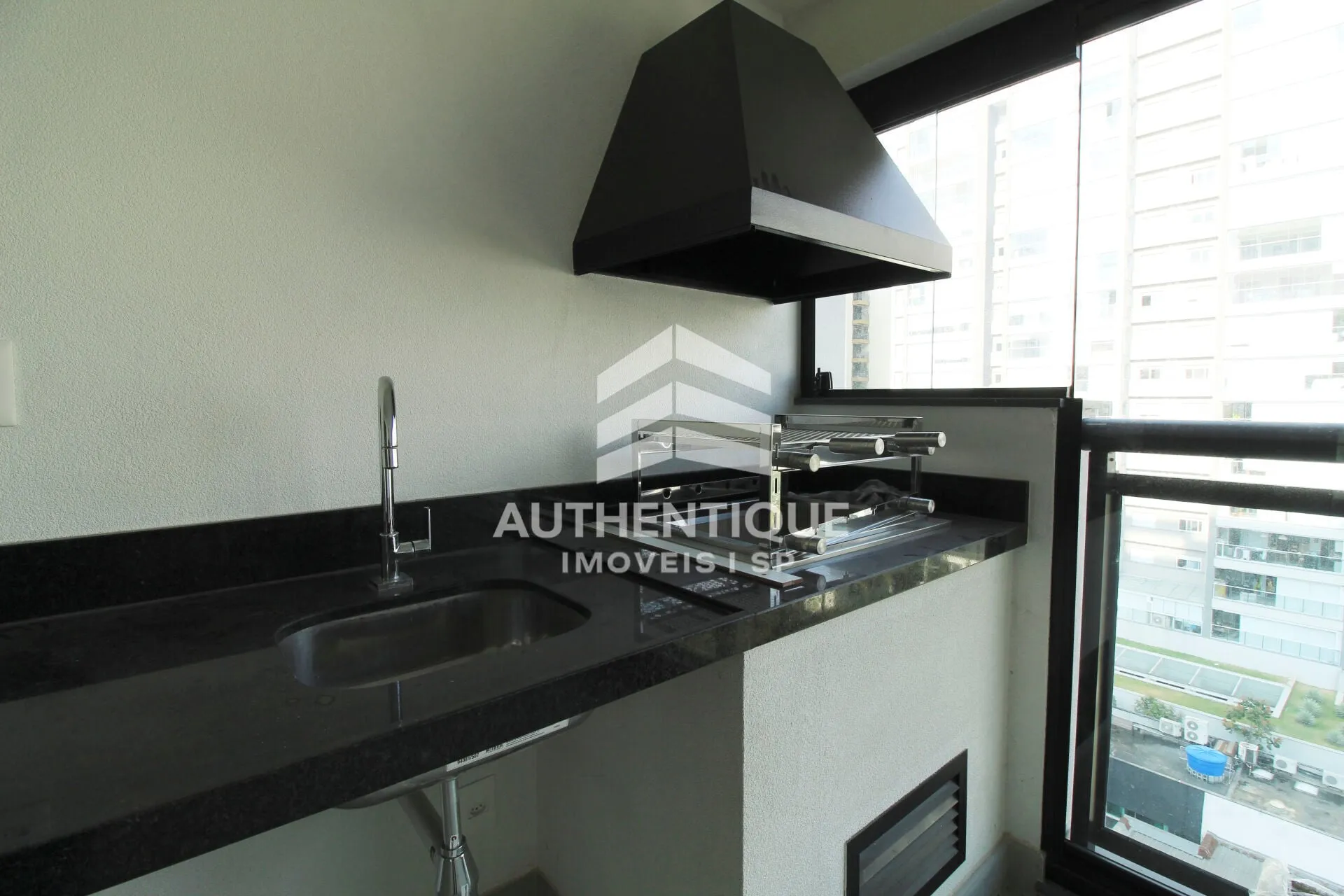 Imagem 1300 Jurupis Moema - Apartamento à venda em São Paulo/SP