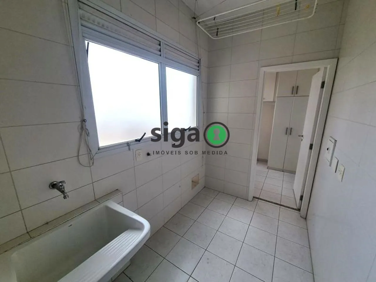 Imagem Apartamento no Brooklin | 205 m² - 3 Suítes - Andar Alto - Hall Privativo