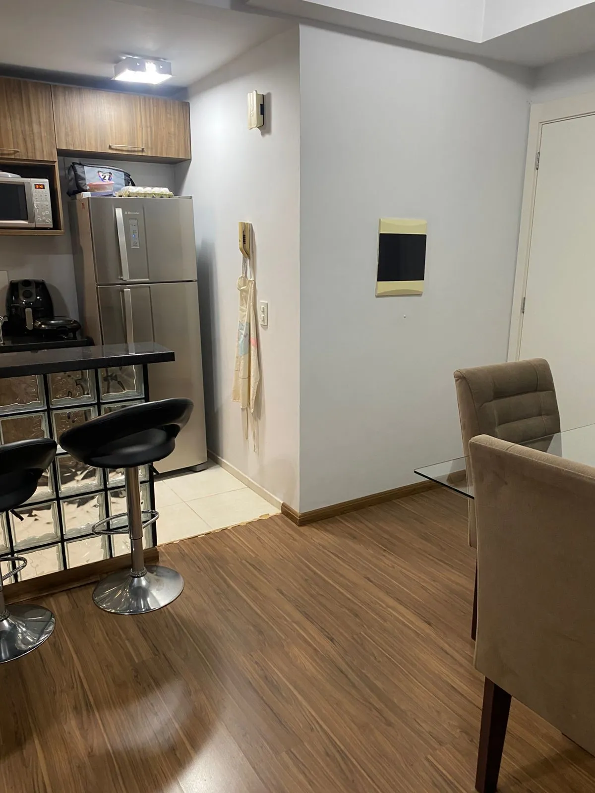 Imagem Apartamento para Venda - 56m², 2 dormitórios, sendo 1 suites, 1 vaga - Camaquã