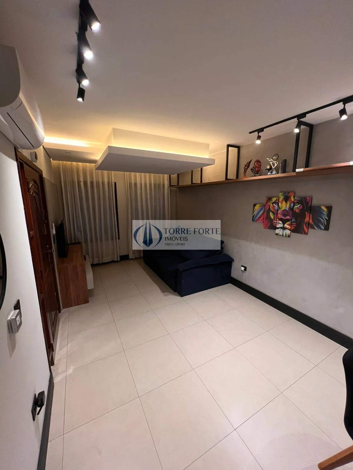 Imagem Linda casa estilo sobrado com 3 dormitórios e 3 vagas na Vila Salete