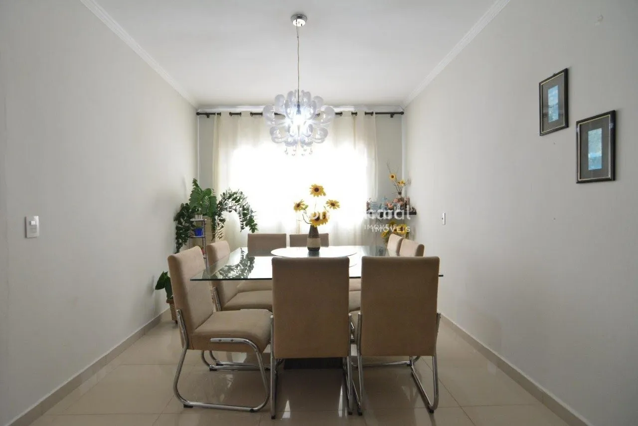 Imagem Casa à venda no bairro Jardim América em Paulínia/SP.