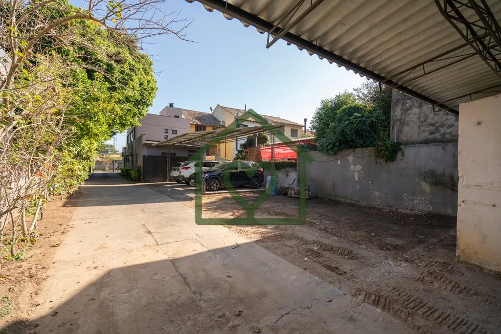 Imagem Prédio com sede administrativa e amplo depósito, em ótima localização e construção sólida. E...