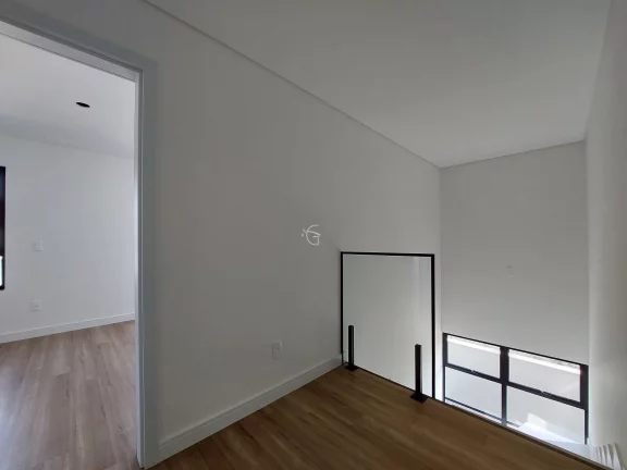 Imagem Excelente sobrado com 2 suítes + 1 dormitório na divisa do Bom Retiro com o Saguaçu.