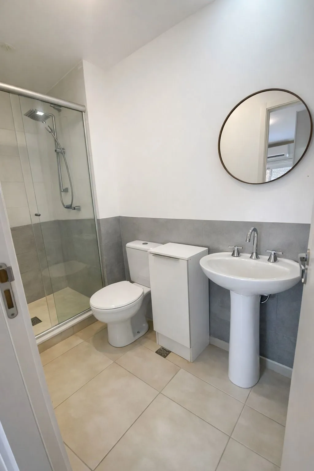 Imagem Excelente apartamento de 02 dormitórios com suíte na região central
