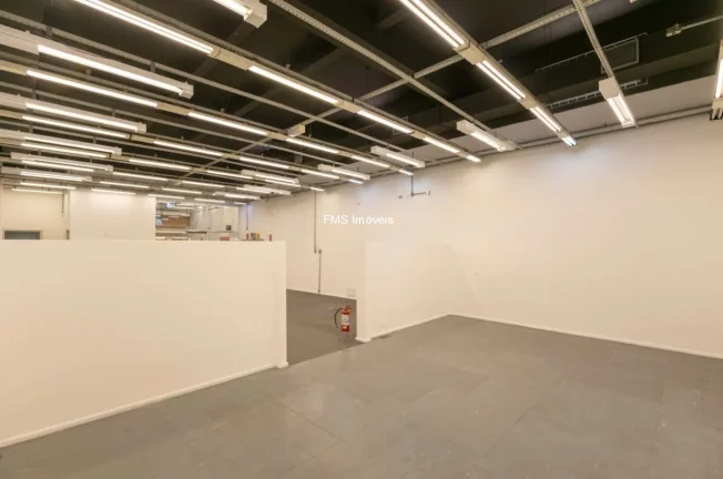 Imagem Prédio Comercial no Jabaquara com 650 m²