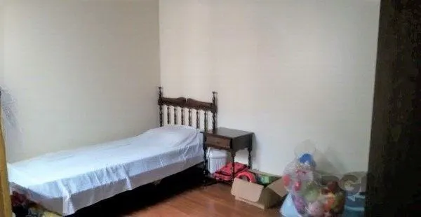 Imagem Casa em condomínio no Partenon de 3 dormitórios e vaga