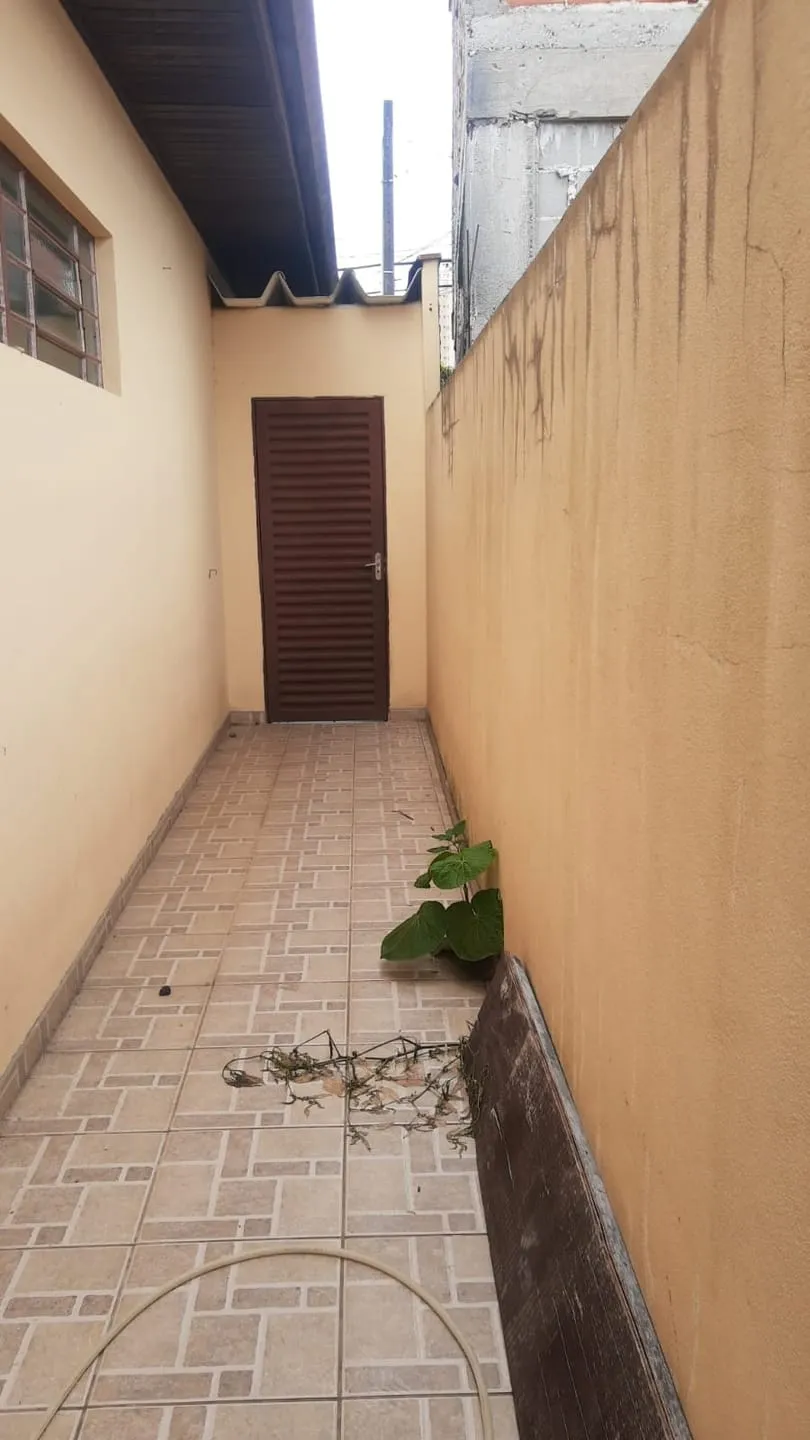 Imagem Casa para Locação 2 Quartos, 2 Vagas, 180M², Vila Santa Fé, Taubaté - SP