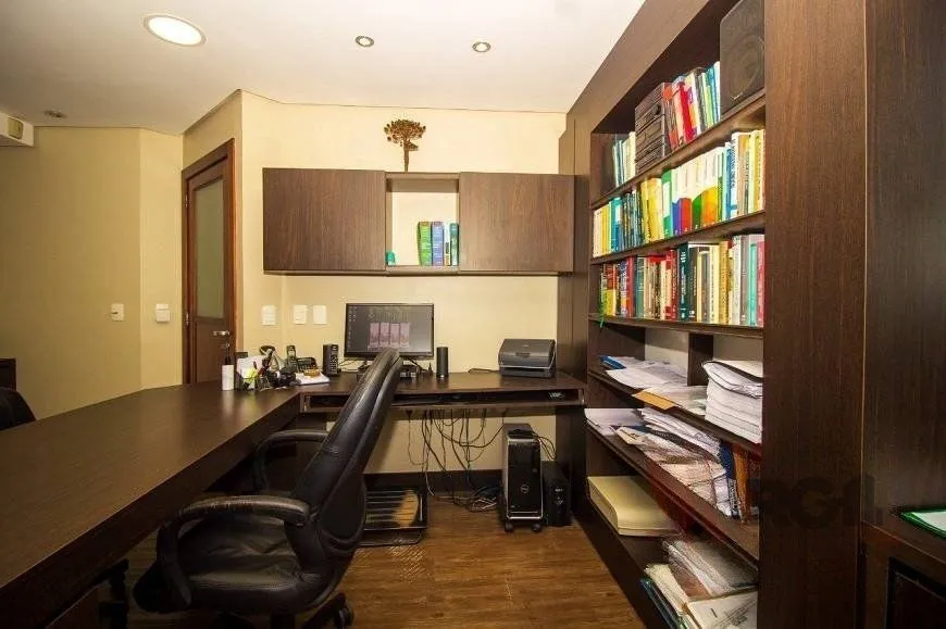 Imagem Sala Comercial 39m² - 2 módulos, recepção e 1 vaga no bairro Auxiliadora