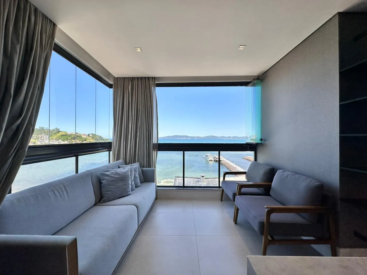 Imagem Apartamento com vista para o mar à venda com 138m2 por R$ 4.250.000,00