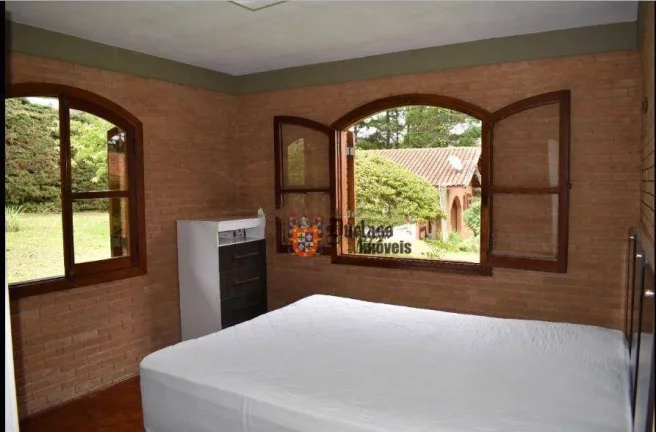 Imagem Chácara com 3 dormitórios à venda, 1500 m² por R$ 930.000,00 - Alto da Boa Vista - Campos do Jordão/SP