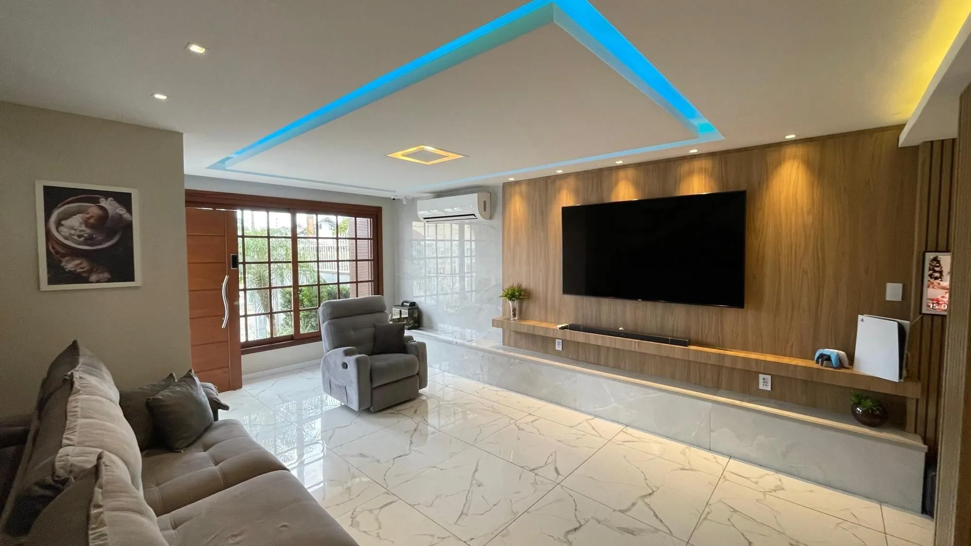 Imagem Casa com Piscina Aquecida e Energia Solar