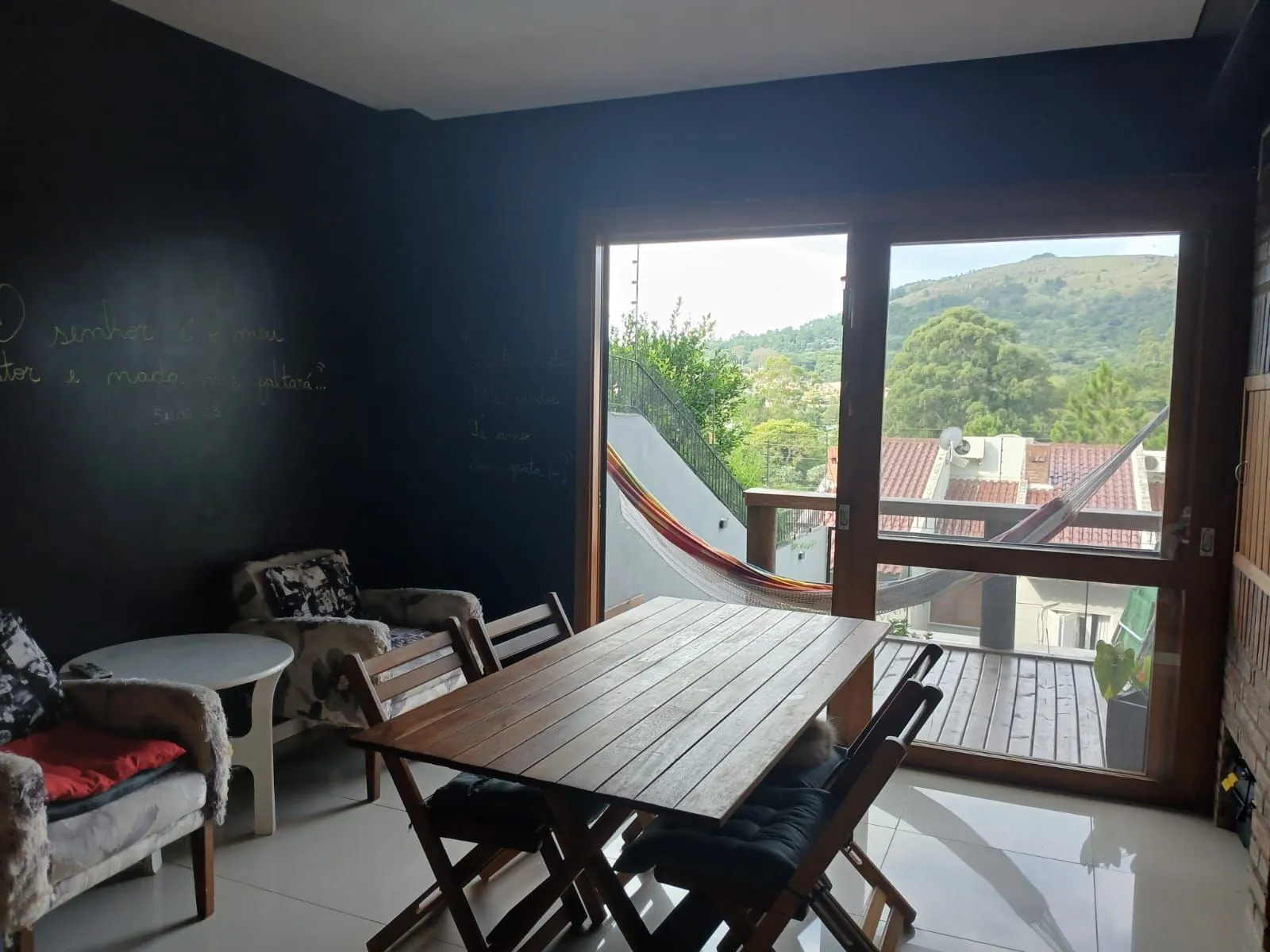 Imagem Casa a venda com piscina de 3 dormitórios em porto alegre