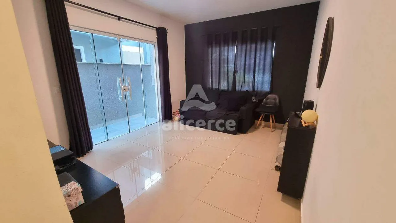 Imagem Sobrado à venda com 3 quartos , 98m² em Potecas São José