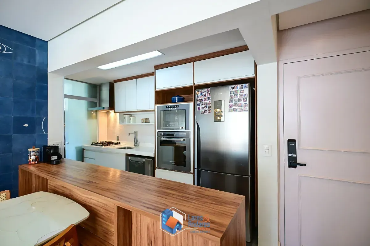 Imagem Apartamento para venda em Moema com 2 quartos, sendo 1 suíte, 72m²
