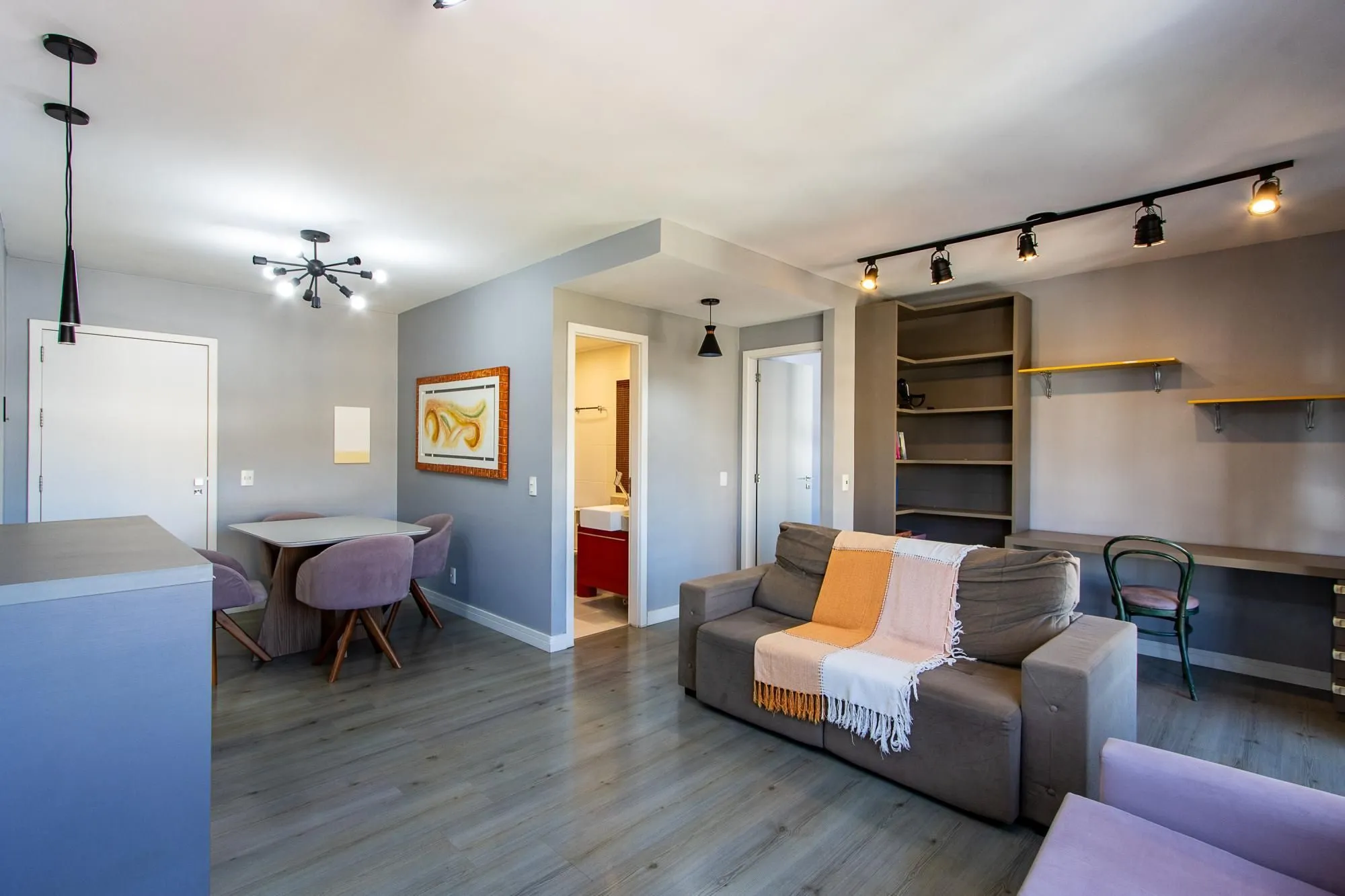 Imagem Apartamento com 2 quartos e 65m² à venda em Tristeza, Porto Alegre.