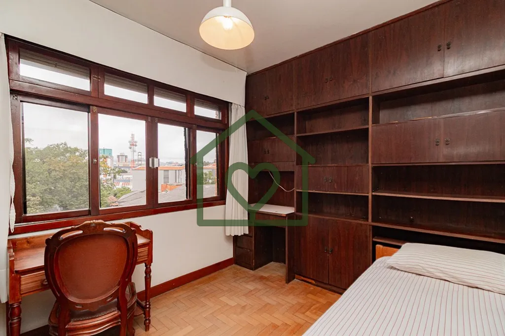 Imagem Apartamento com 3 dormítórios, 1 suíte gigante e mais dependência completa. A planta do imóvel ...
